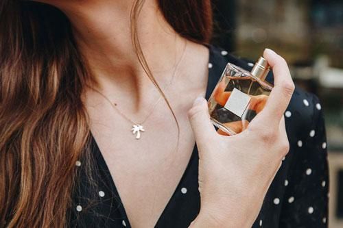 5 vị trí trên cơ thể tuyệt đối không được xịt nước hoa, tránh sinh bệnh hại thân