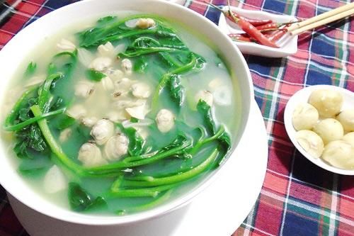 Mối nguy hại chết người từ món rau mồng tơi mà ít ai có thể ngờ