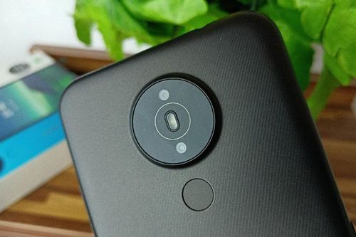 Cận cảnh Nokia 1.4: Pin 4.000 mAh, camera kép, giá gần 3 triệu đồng