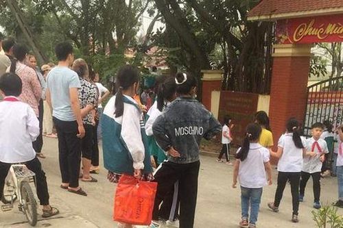 Hà Nội: Học sinh lớp 9 đâm học sinh lớp 8 tử vong trong giờ ra chơi