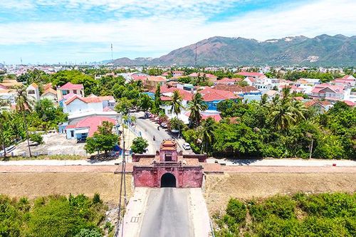 Phát triển Diên Khánh thành thị xã