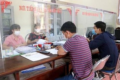 Chủ tịch UBND tỉnh chỉ đạo tăng cường thực hiện cơ chế một cửa trong giải quyết thủ tục hành chính sau khi nhận được phản ánh của công dân