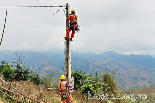 Điện về Suối Bau