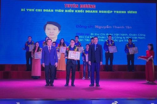 Tuổi trẻ PVGAS đón nhận nhiều bằng khen trong Tháng thanh niên