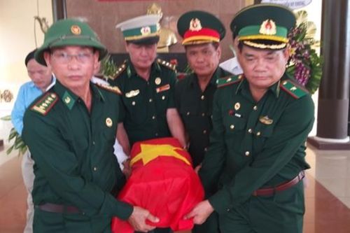 Đưa anh về với quê nhà
