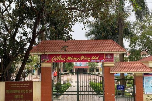 Nam sinh lớp 8 bị bạn đâm tử vong
