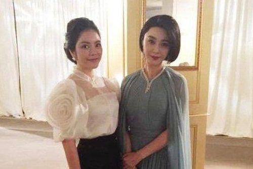 Lý Nhã Kỳ khoe ảnh chụp với Phạm Băng Băng, tiết lộ điều thú vị