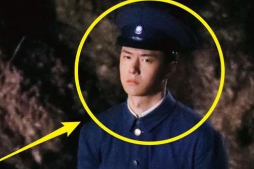Vương Nhất Bác trông cực kì đáng yêu trên phim trường thời Dân Quốc