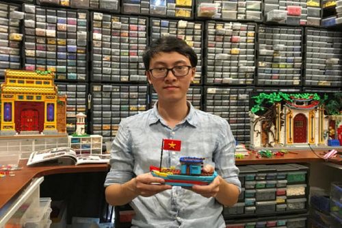 Chàng trai Việt Nam nổi tiếng với bộ sưu tập Lego 'khủng' lên báo nước ngoài