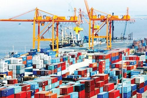 HSBC hạ dự báo tăng trưởng Việt Nam xuống 6,6%