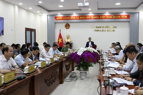 Tăng trưởng dương ở cả 3 khu vực kinh tế