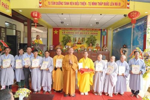 Đăk Nông: Công bố quyết định, ra mắt nhân sự Ban Trị sự huyện Đăk G'long
