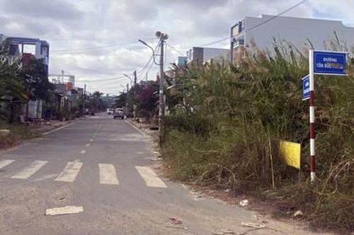 Ông giám đốc ban quản lý dự án lộng quyền
