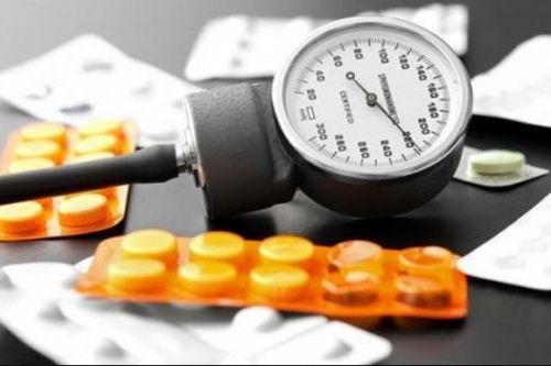 5 nhóm thuốc gây bất lợi cho người tăng huyết áp