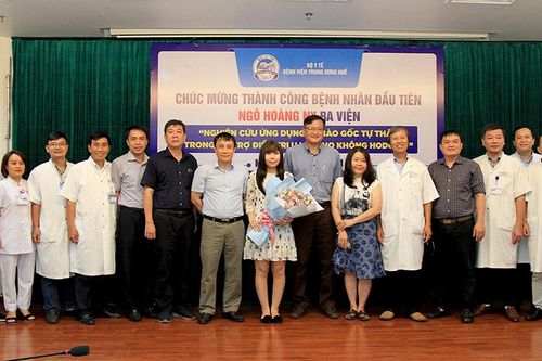 Ghép tế bào gốc tạo máu tự thân điều trị thành công cho bệnh nhân ung thư ác tính
