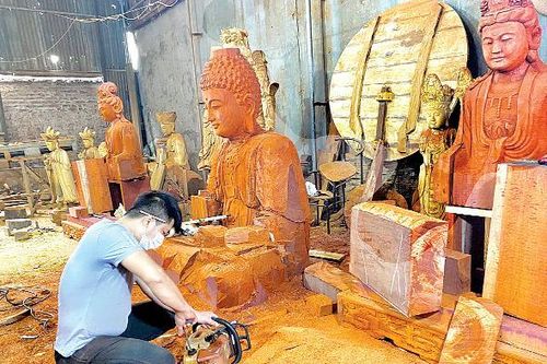 Làng nghề tạc tượng Sơn Đồng