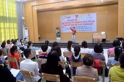 Chăm sóc trẻ tự kỷ: Cần nhất là sự kiên trì của cha mẹ