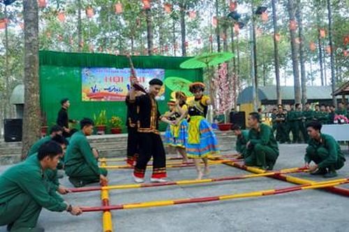 Củng cố nền tảng đạo đức, thúc đẩy nếp sống văn minh