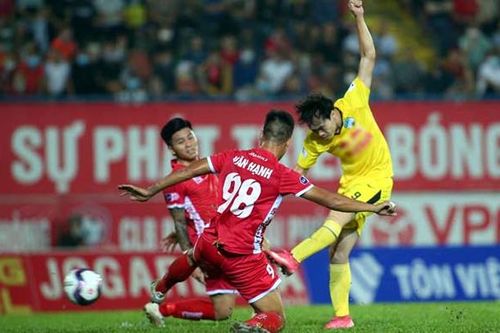 Vòng 7 V-League 2021: HAGL và Đà Nẵng tạm dẫn đầu đường đua