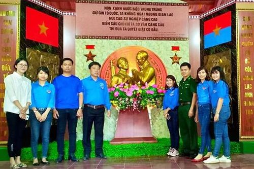 'Địa chỉ đỏ' giáo dục truyền thống cách mạng