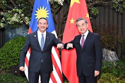 Chính sách ngoại giao ASEAN của Trung Quốc đẩy lùi sự 'bao vây' của Mỹ