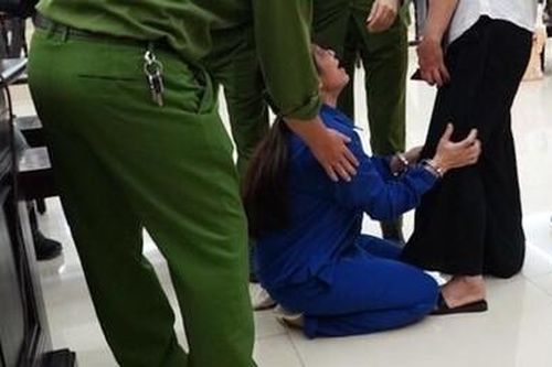 Vụ án tra tấn bé 3 tuổi tử vong: 'Nước mắt cá sấu' của cặp đôi thủ phạm