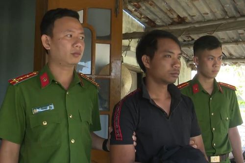 1 mình 'cân' 3 người, nam thanh niên bị khởi tố