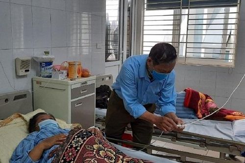 Xơ gan giai đoạn cuối, tràn dịch ổ bụng sau 1 năm uống thuốc nam