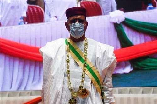 Tân Tổng thống Niger tuyên thệ nhậm chức