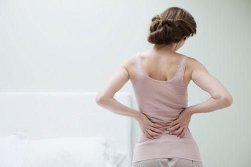 Đau lưng - dấu hiệu cảnh báo bệnh nguy hiểm bạn không ngờ tới