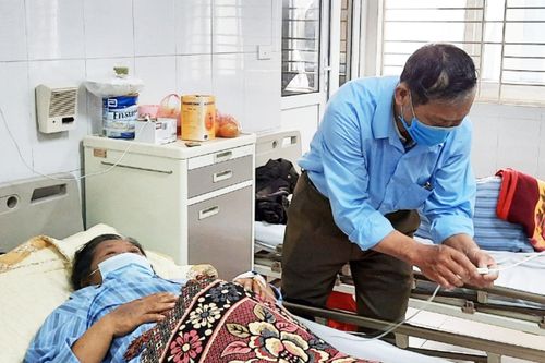 Gan nhiễm độc nặng, xơ gan giai đoạn cuối vì uống thuốc lá gia truyền chữa 'bách bệnh'