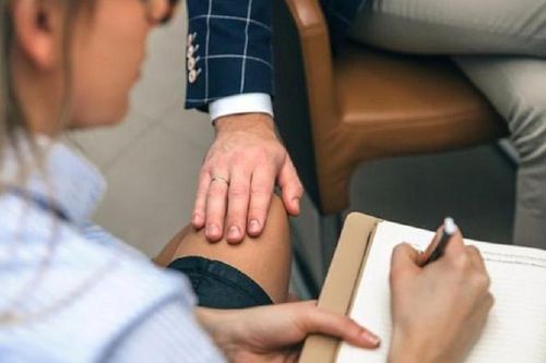 Bị quấy rối tình dục, cô gái gốc Việt ở Singapore có hành động khiến gã 'yêu râu xanh' nhận kết đắng