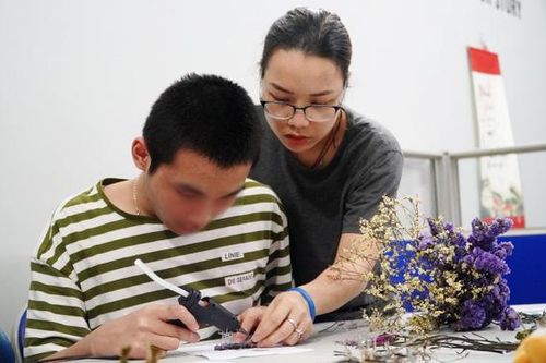 Cần một chương trình quốc gia dành cho người tự kỷ