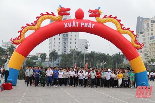 Những hình ảnh tại lễ phát động 'Toàn dân rèn luyện thân thể theo gương Bác Hồ vĩ đại', Ngày chạy Olympic 'Vì sức khỏe toàn dân' và Giải việt dã TP Thanh Hóa 2021