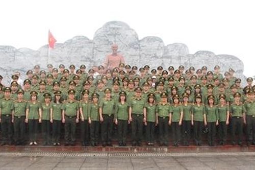 Văn phòng Bộ Công an về nguồn tại Khu lưu niệm Sáu điều Bác Hồ dạy CAND