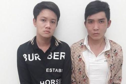 Cặp đôi từ Sài Gòn xuống Bến Tre giật dây chuyền mua ma túy