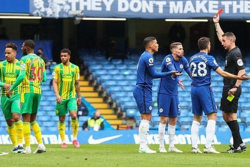Kết quả Ngoại hạng Anh: Thiago Silva nhận thẻ đỏ, Chelsea thua thảm West Brom