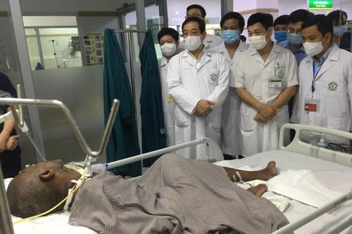 Tìm hướng giải quyết khó khăn cho bệnh nhân người nước ngoài tại BV Bạch Mai