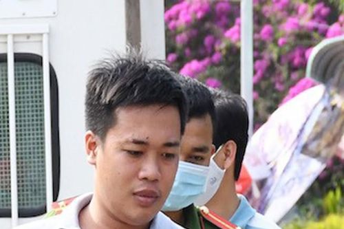 Bắt giữ kẻ khoe 'của quý', sàm sỡ nữ sinh trên quốc lộ