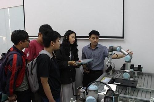 Hành trình chuyến xe khởi nghiệp