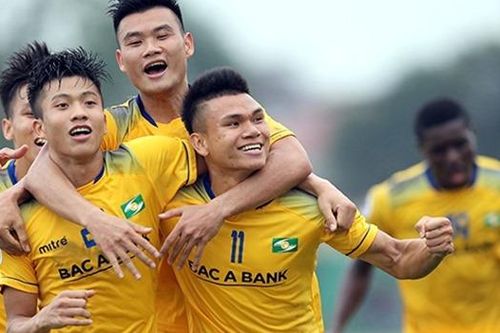 Trực tiếp bóng đá Việt Nam: Nam Định vs SLNA (18h00 hôm nay)