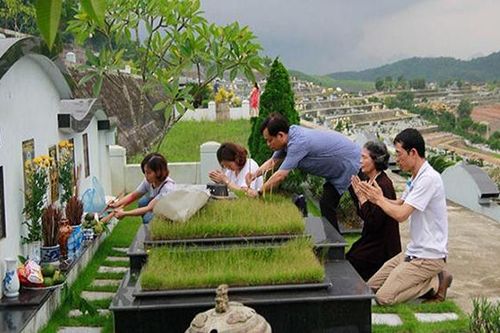 Văn khấn Tết Thanh minh 2021 khi đi tảo mộ chuẩn nhất