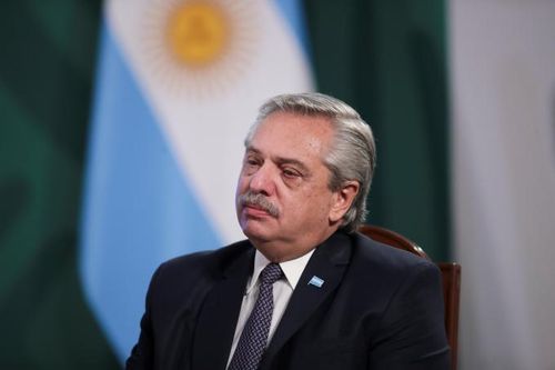 Tổng thống Argentina xét nghiệm dương tính với COVID-19