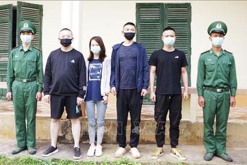 Bắt giữ nhóm đối tượng đưa người xuất cảnh trái phép sang Lào