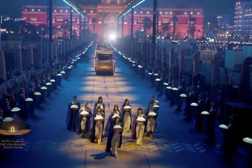 22 xác ướp pharaoh 'diễu hành' trong đêm qua thủ đô Ai Cập