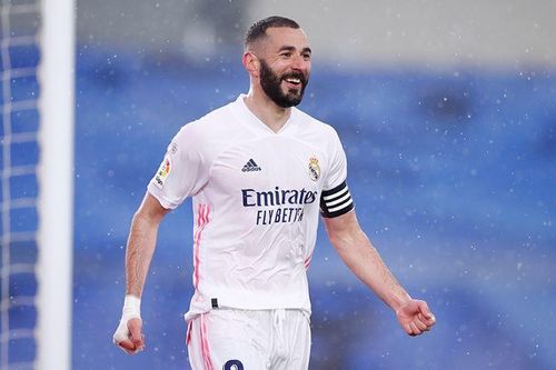 Benzema lập công, Real Madrid khiêu chiến Liverpool
