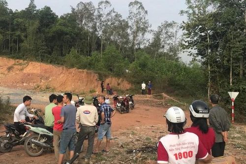 Kinh hoàng phát hiện thi thể đang phân hủy trên đồi