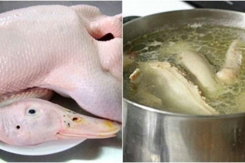 Luộc vịt cứ bỏ cái này vào nồi nước dùng đảm bảo thịt thơm lừng, giòn tan ngon hơn ngoài hàng