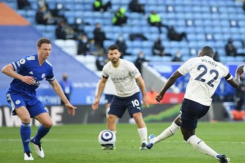 Đòi nợ Leicester, Man City tiến gần hơn đến ngôi vô địch