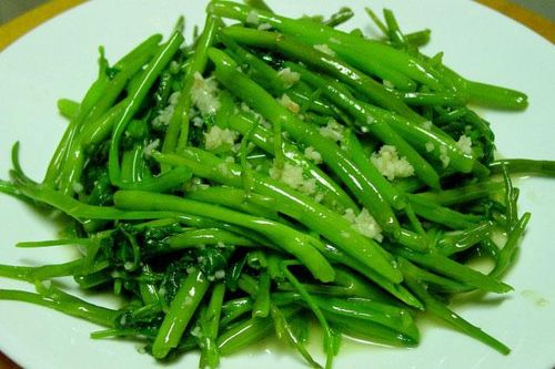 Thói quen gây hại nghiêm trọng khi xào nấu rau